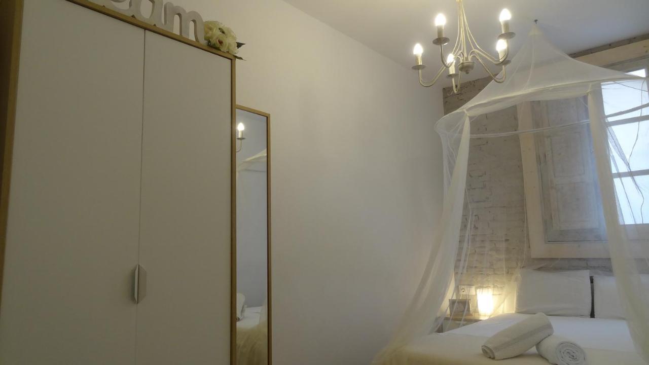 Suites By Eric Olsan Valencia Exteriör bild