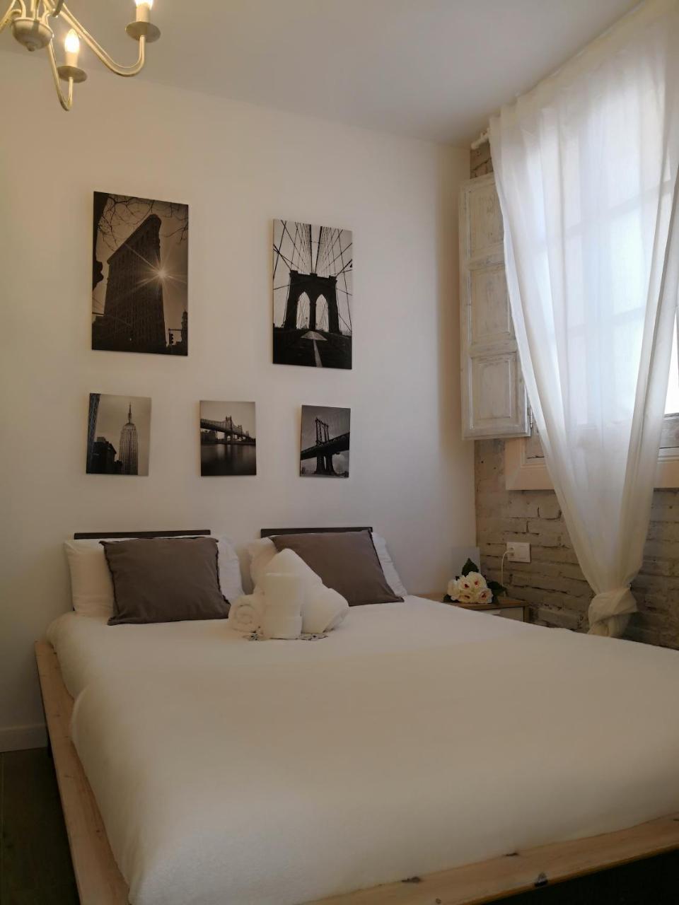Suites By Eric Olsan Valencia Exteriör bild